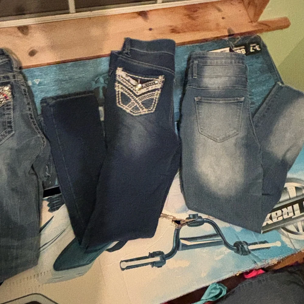 Miss Me Blue Distressed Jeans with Embroidery - Picture 7 of 7